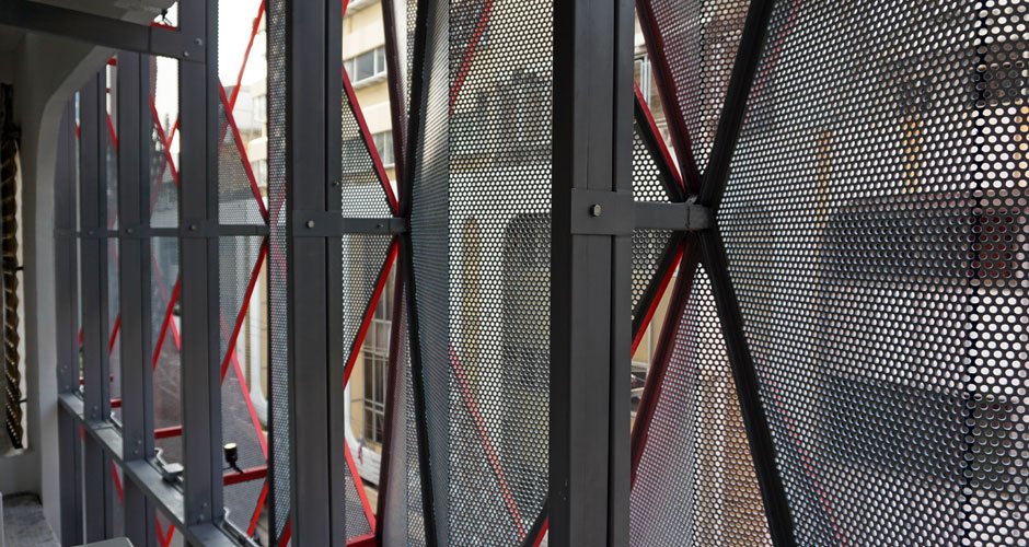 84-GRS-final-facade-inside-02